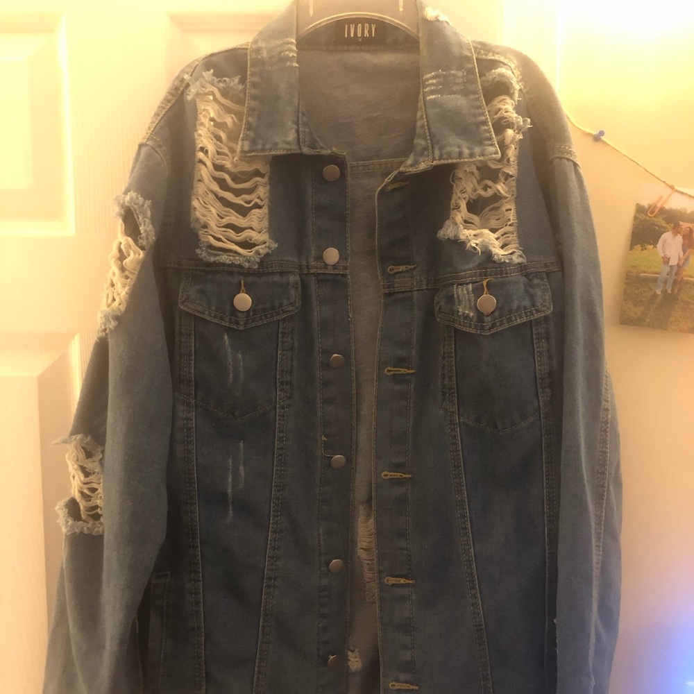 Distressed denim jacket - Picture 3 of 3